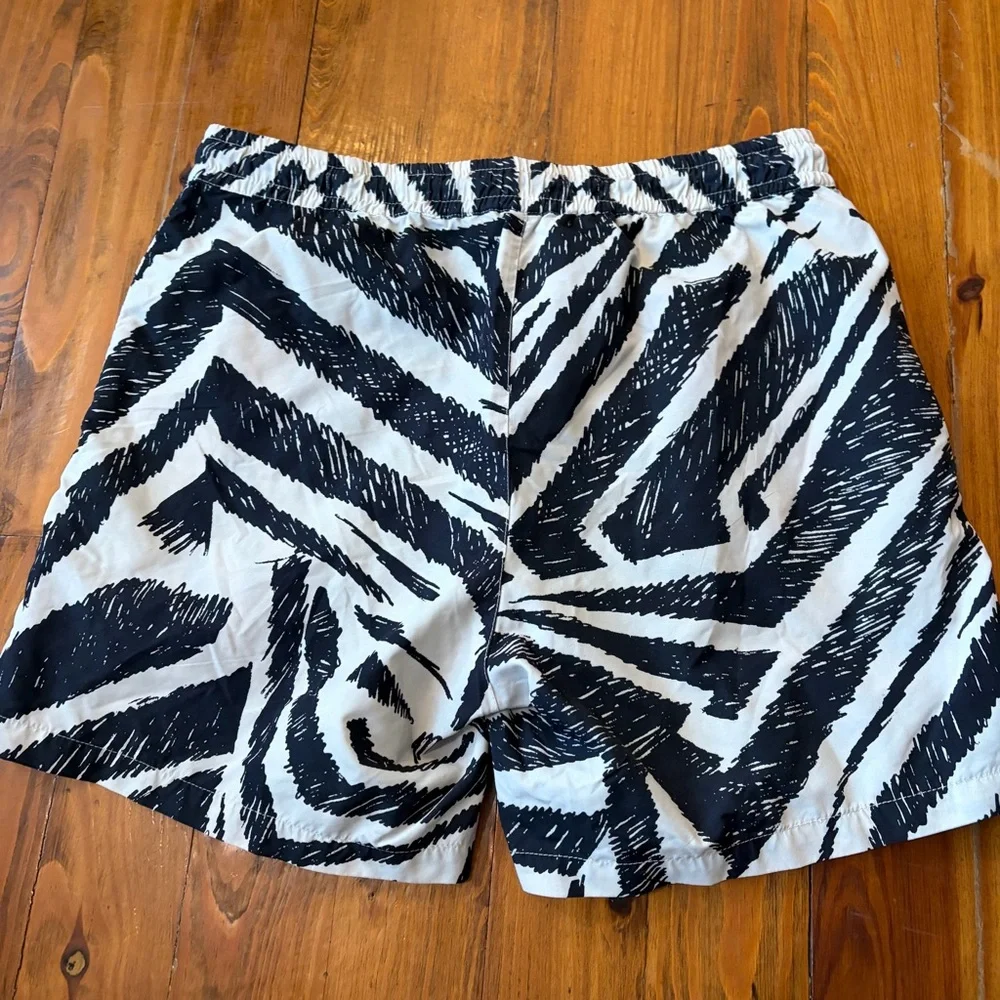 Mishka Board Shorts Size 32 Retro 80s 90s Black‎ White